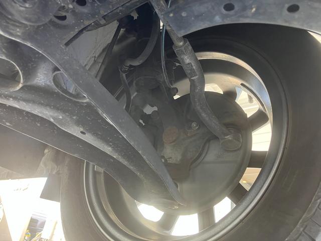 ＮＶ１００クリッパーバン ＧＸターボ　純正ベットキット　ＡＴ　衝突被害軽減システム　クリアランスソナー　レーンアシスト　ドライブレコーダー　ＴＶ　両側スライドドア　キーレスエントリー　電動格納ミラー　オートライト　アルミホイール　ＥＳＣ（68枚目）