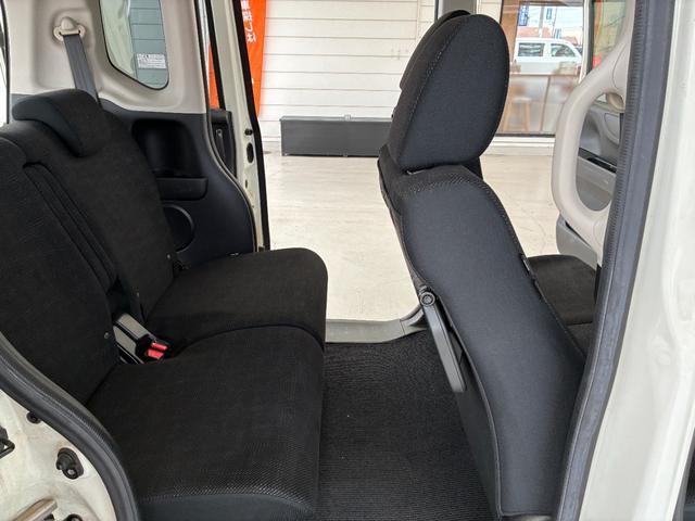 Ｎ－ＢＯＸ Ｇ　ＳＳパッケージ　ＥＴＣ　バックカメラ　両側電動スライドドア　ＴＶ　ＨＩＤ　スマートキー　アイドリングストップ　電動格納ミラー　ベンチシート　ＣＶＴ　盗難防止システム　ＡＢＳ　ＥＳＣ　ＣＤ　ＵＳＢ　Ｂｌｕｅｔｏｏｔｈ（68枚目）