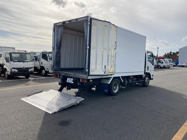 エルフトラック ワイドロング オートマ 2.95t 格納パワーゲート(ラジコン付) 冷蔵冷凍車 バン 東プレ マイナス5℃(7枚目)