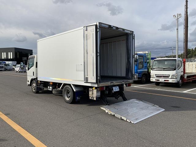エルフトラック ワイドロング オートマ 2.95t 格納パワーゲート(ラジコン付) 冷蔵冷凍車 バン 東プレ マイナス5℃(8枚目)