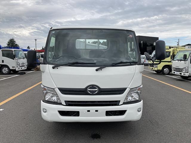 デュトロ 　３．５ｔ　全低床　ワイドロング　平ボディー（8枚目）