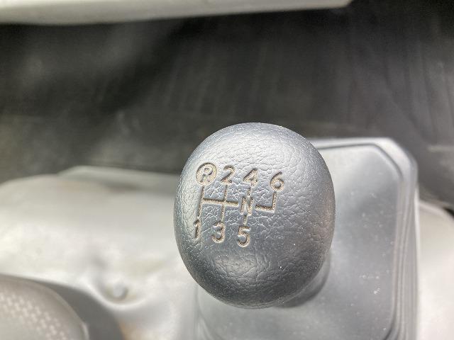 デュトロ 　３．５ｔ　全低床　ワイドロング　平ボディー（11枚目）