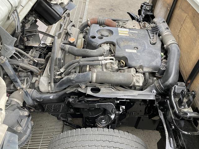 エルフトラック 　１．８ｔ　標準ロング　パワーゲート付き　平ボディー（23枚目）