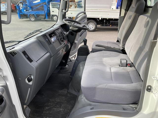 エルフトラック 　１．８ｔ　標準ロング　パワーゲート付き　平ボディー（25枚目）