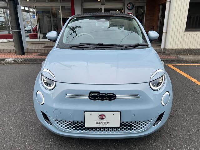 500e オープン 新車保証継承 Bカメラ LEDライト スマートキー ガラスルーフ パーキングセンサー シートヒーター ナビ フルオートエアコン 前面衝突警報 LKA(2枚目)