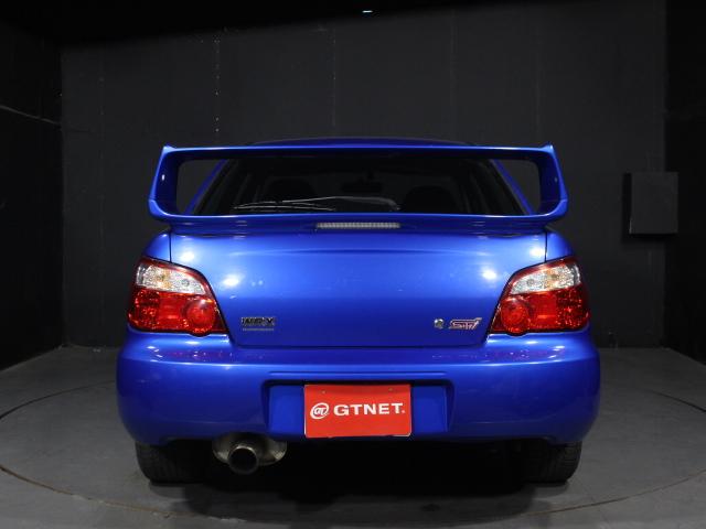 ＷＲＸ　ＳＴｉ　ＨＩＤ　純正１７ＡＷ　ケンウッドＭＤＣＤ２ＤＩＮプレイヤー　ＥＴＣ　アプライドＣ型　タイミングベルト交換済　４ＷＤ　ターボ　６速ＭＴ(6枚目)