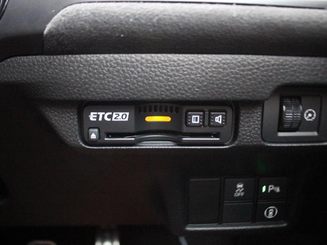 シビック タイプR レーシングブラックパッケージ 1オーナー 純正OPカーボンテールゲートスポイラー RBP専用ブラック内装 ワイヤレス充電器 自動防眩ルームミラー Honda SENSING ホンダコネクトディスプレー ETC2.0 ナビTV(28枚目)