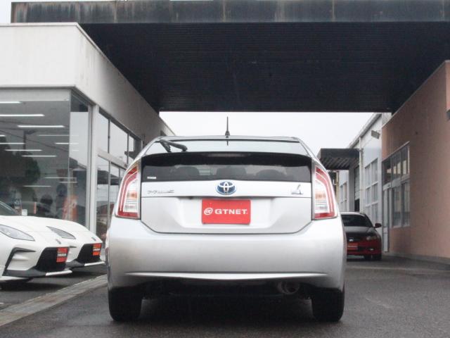 プリウス Ｓ　純正ＳＤナビ　Ｂカメラ　ＥＴＣ　ワンセグ　ＨＩＤ　オートライト　純正１５ＡＷ　カーテンサイドエアバッグ　ミラー一体型ドラレコ　スマートキー　プッシュスタート（6枚目）