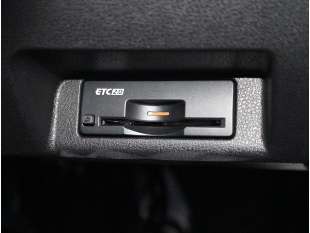 フェアレディＺ ニスモ　１オーナー　専用ドライブモードセレクター　純正ＲＥＣＡＲＯ製スポーツシート　純正レイズ製１９インチ鍛造ＡＷ　４輪アルミキャリパー対向ピストンブレーキ　ＢＯＳＥ　インテリジェントクルーズコントロール（16枚目）