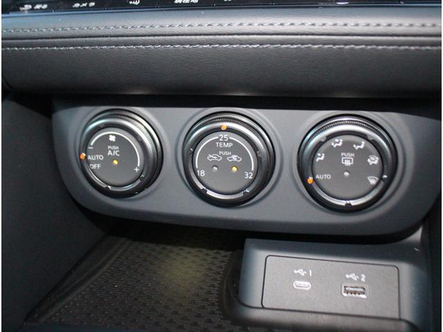 フェアレディＺ ニスモ　１オーナー　専用ドライブモードセレクター　純正ＲＥＣＡＲＯ製スポーツシート　純正レイズ製１９インチ鍛造ＡＷ　４輪アルミキャリパー対向ピストンブレーキ　ＢＯＳＥ　インテリジェントクルーズコントロール（27枚目）