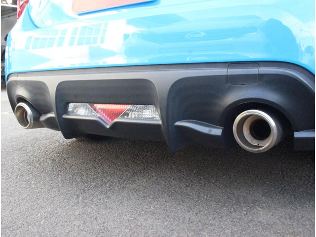 86 GTリミテッド ブラックパッケージ ブレンボキャリパー 専用ブラック塗装17インチアルミ 専用ブラック塗装リアスポ 専用ブラック塗装ドアミラー コーナーセンサー 純正SDナビ ハーフレザーシート シートヒーター ケンウッド前後ドラレコ(19枚目)