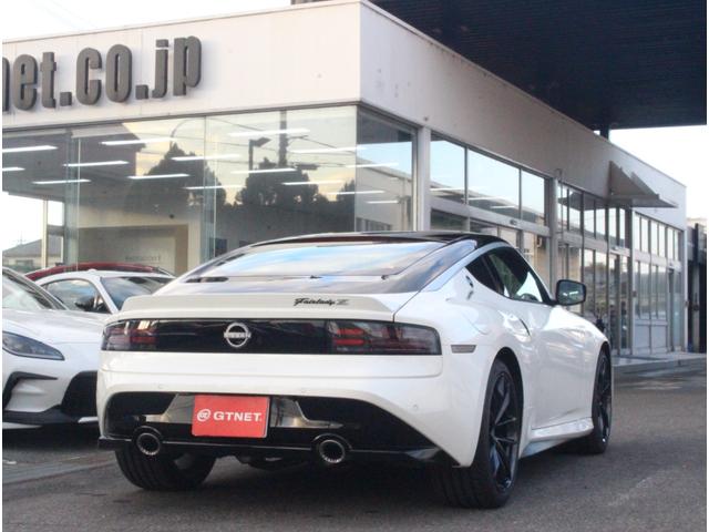 フェアレディZ バージョンST MY25 SOSコール トランクスポイラー ハーフレザーシート パワーシート シートヒーター レイズ製純正19インチ鍛造AW インテリジェントクルーズコントロール エマージェンシーブレーキ AAC(2枚目)