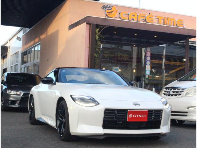 フェアレディZ バージョンST MY25 SOSコール トランクスポイラー ハーフレザーシート パワーシート シートヒーター レイズ製純正19インチ鍛造AW インテリジェントクルーズコントロール エマージェンシーブレーキ AAC(3枚目)