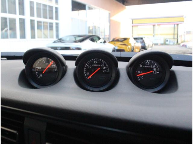 フェアレディZ バージョンST MY25 SOSコール トランクスポイラー ハーフレザーシート パワーシート シートヒーター レイズ製純正19インチ鍛造AW インテリジェントクルーズコントロール エマージェンシーブレーキ AAC(24枚目)