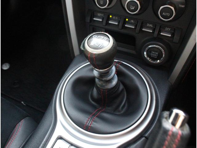 86 GTリミテッド アプライドCモデル コーナーセンサー オートライト HIDヘッドライト フォグランプ トヨタ純正SDナビ ブルートゥース接続可 CD再生 DVD再生 バックカメラ コムテックドラレコDC-DR400(13枚目)