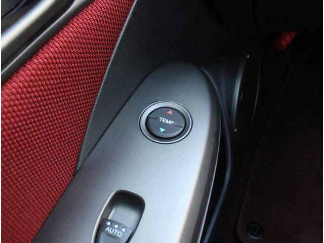 シビック タイプR ユーロ 後期型 シーカーマフラー シーカーシフトノブ HKSエアクリ ブリッツタッチブレインマルチモニター ウェッズスポーツ18インチAW HIDヘッドライト ETC パワステ パワーウィンドウ 横滑り防止(28枚目)