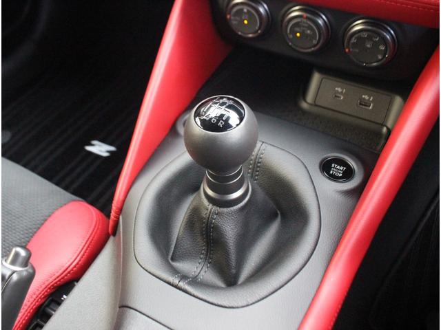 フェアレディZ バージョンST セキュリティパック&セーフティエントリー ハーフレザーシート パワーシート シートヒーター レイズ製純正19インチ鍛造アルミ BOSEサウンド インテリジェントクルーズコントロール ETC2.0(13枚目)