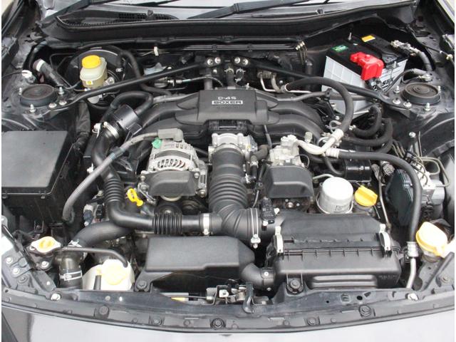 ８６ ＧＴリミテッド　ＴＲＤフルエアロ　アプライドＤ　クルーズコントロール　オートライト　ＨＩＤヘッドライト　ハーフレザーシート　シートヒーター　純正１７インチアルミ　純正ＳＤナビ　ブルートゥース接続可　バックカメラ（7枚目）
