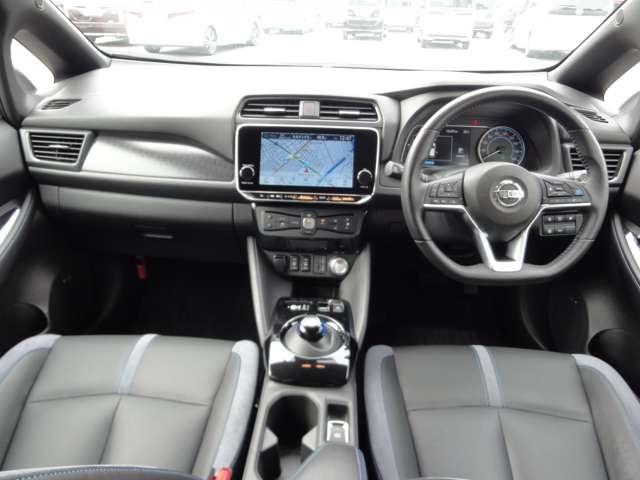 e+ G メーカーナビ AVM BOSE 当社試乗車 アラウンドV ETC レザーシート メモリーナビ ドラレコ ナビ&TV パーキングアシスト 衝突被害軽減ブレーキ付 LEDヘッド(4枚目)