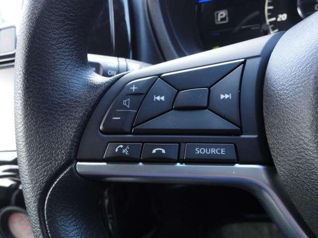 ノート １．２　ｅ－ＰＯＷＥＲ　Ｘ　純正メモリーナビ　アラウンドビューモニタ　３６０°カメラ　記録簿付　Ｒカメラ　運転席助手席エアバック　レーンキープ　ＡＵＴＯエアコン　１オーナー　盗難防止システム　ナビＴＶ　ＡＷ　サイドカメラ　運転席エアバッグ　キーレスエントリー　ドラレコ（17枚目）