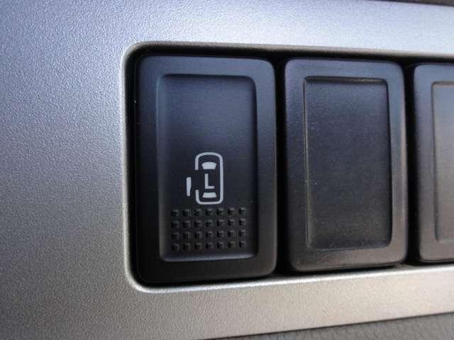 エブリイワゴン 660 PZターボ アルミ 両側スライド片側電動 ダブルエアバッグ マニュアルエアコン ワイヤレスキー パワーウィンド 運転席エアバッグ ABS付 パワーステアリング(8枚目)