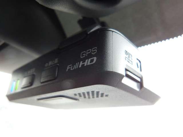 ノート 1.2 e-POWER X 純正メモリーナビ アラウンドビューモニタ 360°カメラ Rカメラ 運転席助手席エアバック レーンキープ AUTOエアコン 盗難防止システム ナビTV サイドカメラ 運転席エアバッグ キーレスエントリー LEDヘッド ドラレコ パワステ(8枚目)