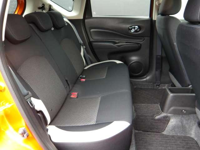 ノート 1.2 e-POWER X 純正メモリーナビ アラウンドビューモニタ 360°カメラ Rカメラ 運転席助手席エアバック レーンキープ AUTOエアコン 盗難防止システム ナビTV サイドカメラ 運転席エアバッグ キーレスエントリー LEDヘッド ドラレコ パワステ(19枚目)