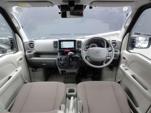 クリッパーバン 660 DX GLパッケージ ハイルーフ 純正メモリーナビ バックカメラ ETC2.0 インテリジェントエマージェンシーブレーキ LEDヘッドランプ キーレス パワーウィンドウ レーンアシスト ドラレコ バックカメラ ETC アイドリングストップ パワステ 運転席エアバック エアコン(4枚目)