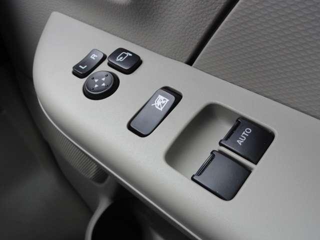 クリッパーバン 660 DX GLパッケージ ハイルーフ 純正メモリーナビ バックカメラ ETC2.0 インテリジェントエマージェンシーブレーキ LEDヘッドランプ キーレス パワーウィンドウ レーンアシスト ドラレコ バックカメラ ETC アイドリングストップ パワステ 運転席エアバック エアコン(12枚目)