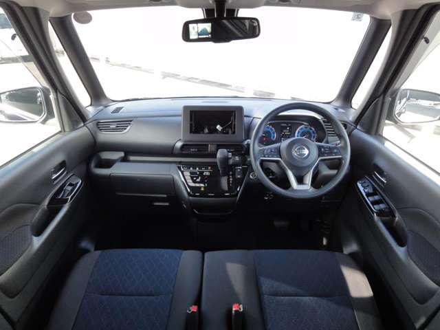 ルークス ６６０　ハイウェイスターＸ　プロパイロット　エディション　両側電動スライドドア　プロパイロット　左右パワースライドドア　アイドリング　イモビ　パノラマモニター　助手席エアバッグ　衝突軽減ブレーキ　ＰＷ　ＬＥＤヘッドライト　ＬＤＷ　スマートキー　ワンオーナー車　バックカメラ　ＰＳ　定期点検記録簿（4枚目）