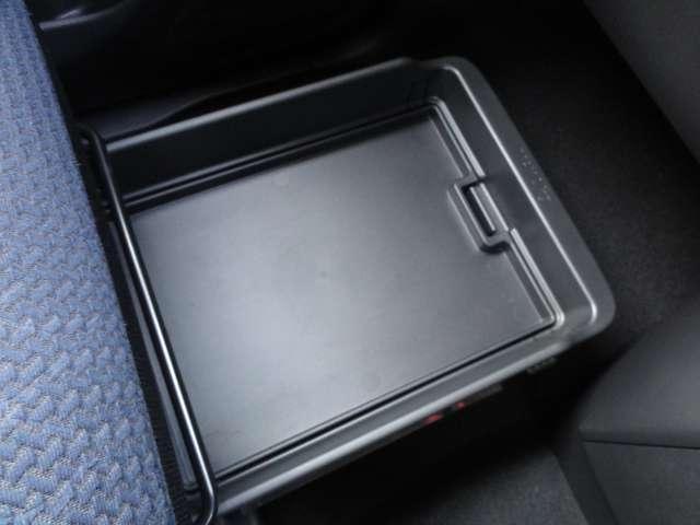 ルークス ６６０　ハイウェイスターＸ　プロパイロット　エディション　両側電動スライドドア　プロパイロット　左右パワースライドドア　アイドリング　イモビ　パノラマモニター　助手席エアバッグ　衝突軽減ブレーキ　ＰＷ　ＬＥＤヘッドライト　ＬＤＷ　スマートキー　ワンオーナー車　バックカメラ　ＰＳ　定期点検記録簿（16枚目）