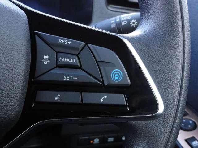 サクラ Ｇ　プロパイロット　純正ナビ　アラウンドビューモニター　展示試乗車ＵＰ　踏み間違い防止アシスト　ＬＥＤヘッドランプ　スマートキー　ＬＤＷ　盗難防止システム　オートエアコン　ＥＴＣ２．０　ドライブレコーダー　記録簿　ハンドルヒーター　シートヒーター（5枚目）