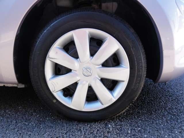 マーチ １．２　１２Ｘ　純正ナビ（ＭＭ１１２Ｄ－Ｗ）ワンセグＴＶ　ＥＴＣ車載器　イモビ　スマートキープッシュスタート　アイストップ　ナビＴＶ　運転席助手席エアバック　パワーウインド　パワステ　ＡＢＳ　ワンセグ　キーレスエントリー　運転席エアバッグ　マニュアルエアコン（26枚目）