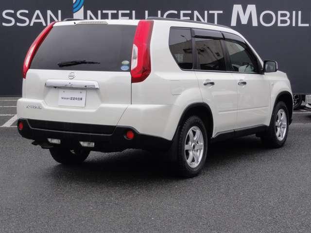 エクストレイル ２．０　２０Ｘｔｔ　４ＷＤ　運転席エアバック　ＡＵＴＯエアコン　ＰＳ　キーレスゴー　アルミホイル　ワンオーナー車　Ｗエアバック　切替４ＷＤ　バックビューモニター　ＰＷ　Ｓキー　ナビ＆ＴＶ　メモリーナビ　盗難防止システム　ワンセグ（2枚目）