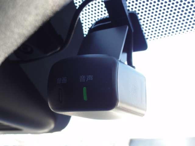 ����̎��ɋ��������A�����h���C�u���R�[�_�[�����̂̏u�ԂȂǂ�������Ƙ^�悳��A�N���ȉ摜�ōו��܂Ŋm�F�ł��܂��B�g���u������̂��߂ɂ����Д����Ă��������ł��ˁ�