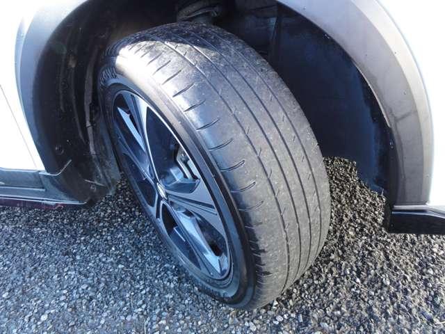 キックス １．２　Ｘ　（ｅ－ＰＯＷＥＲ）　純正ナビ（ＭＭ３２０Ｄ－Ｌ）　ナビ＆ＴＶ　ワンオ－ナ－車　追従クルコン　スマートキー　ＬＥＤヘッド　レーンアシスト　パワーステアリング　盗難防止システム　ドライブレコーダー　ＥＴＣ　メモリーナビ　サイドエアバッグ　アルミ　ＡＡＣ（6枚目）