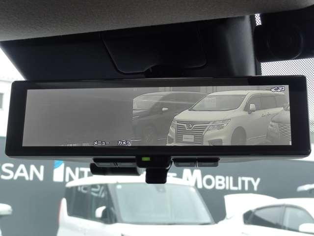 ノート １．２　Ｘ　純正メモリーナビＴＶ　アラウンドビューＭ　リアカメラ　衝突被害軽減ブレ－キ　全方位カメラ　ＥＴＣ付　ＬＥＤヘッドライト　レーンアシスト　インテリジェントキー　ワンオーナー　ドラレコ　整備記録簿　盗難防止システム　ワンセグＴＶ　ＴＶナビ　ＡＢＳ（9枚目）