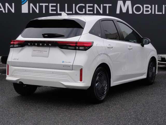 ノート １．２　Ｘ　純正メモリーナビＴＶ　バックカメラ　リアカメラ　衝突被害軽減ブレ－キ　ＥＴＣ付　ＬＥＤヘッドライト　レーンアシスト　インテリジェントキー　ワンオーナー　ドラレコ　整備記録簿　盗難防止システム　ワンセグＴＶ　ＴＶナビ　メモリーナビ　ＡＢＳ（2枚目）