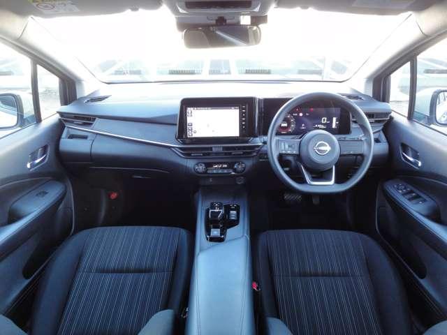 ノート １．２　Ｘ　純正メモリーナビＴＶ　バックカメラ　リアカメラ　衝突被害軽減ブレ－キ　ＥＴＣ付　ＬＥＤヘッドライト　レーンアシスト　インテリジェントキー　ワンオーナー　ドラレコ　整備記録簿　盗難防止システム　ワンセグＴＶ　ＴＶナビ　メモリーナビ　ＡＢＳ（4枚目）