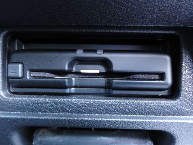 ノート １．２　Ｘ　純正メモリーナビＴＶ　バックカメラ　リアカメラ　衝突被害軽減ブレ－キ　ＥＴＣ付　ＬＥＤヘッドライト　レーンアシスト　インテリジェントキー　ワンオーナー　ドラレコ　整備記録簿　盗難防止システム　ワンセグＴＶ　ＴＶナビ　メモリーナビ　ＡＢＳ（8枚目）