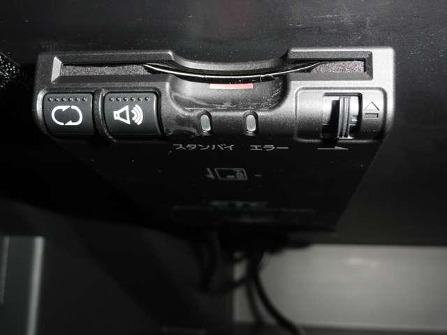 ノート １．２　ｅ－ＰＯＷＥＲ　メダリスト　純正ナビ（ＭＭ３１６Ｄ－Ｗ）　被害軽減ブレーキ　ＴＶナビ　ドライブレコーダ　バックモニター　インテリキー　アイドリングストップ　盗難防止装置　ＬＥＤランプ　車線逸脱警報システム　ワンオーナー　キーフリー　アルミホイール　ＥＴＣ（7枚目）