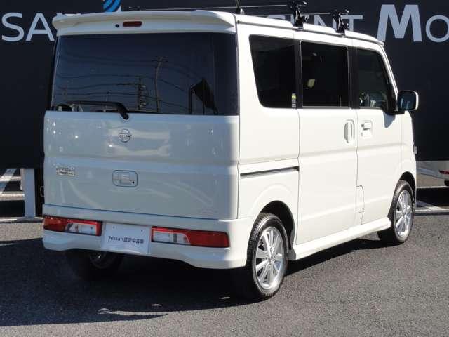 ＮＶ１００クリッパーリオ ６６０　Ｅ　４ＷＤ　標準ルーフ　４ＷＤ　衝突被害軽減ブレーキ　１オーナ　フルタイム４ＷＤ　セキュリティアラーム　インテリキー　オートエアコン　メモリーナビ　点検記録簿　ナビＴＶ　アルミホイール　ＡＢＳ　ワンセグ　キーレス　エアバッグ　Ｗエアバック　パワーウィンド（2枚目）