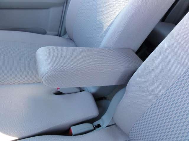 ＮＶ１００クリッパーリオ ６６０　Ｅ　４ＷＤ　標準ルーフ　４ＷＤ　衝突被害軽減ブレーキ　１オーナ　フルタイム４ＷＤ　セキュリティアラーム　インテリキー　オートエアコン　メモリーナビ　点検記録簿　ナビＴＶ　アルミホイール　ＡＢＳ　ワンセグ　キーレス　エアバッグ　Ｗエアバック　パワーウィンド（18枚目）