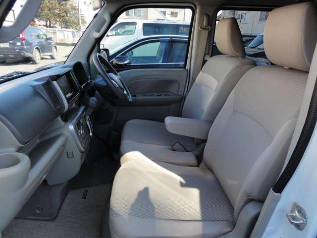 ＮＶ１００クリッパーリオ ６６０　Ｅ　４ＷＤ　標準ルーフ　４ＷＤ　衝突被害軽減ブレーキ　１オーナ　フルタイム４ＷＤ　セキュリティアラーム　インテリキー　オートエアコン　メモリーナビ　点検記録簿　ナビＴＶ　アルミホイール　ＡＢＳ　ワンセグ　キーレス　エアバッグ　Ｗエアバック　パワーウィンド（21枚目）