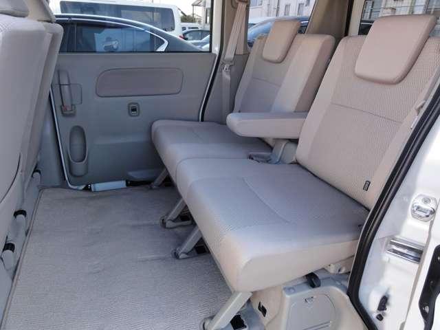 ＮＶ１００クリッパーリオ ６６０　Ｅ　４ＷＤ　標準ルーフ　４ＷＤ　衝突被害軽減ブレーキ　１オーナ　フルタイム４ＷＤ　セキュリティアラーム　インテリキー　オートエアコン　メモリーナビ　点検記録簿　ナビＴＶ　アルミホイール　ＡＢＳ　ワンセグ　キーレス　エアバッグ　Ｗエアバック　パワーウィンド（22枚目）