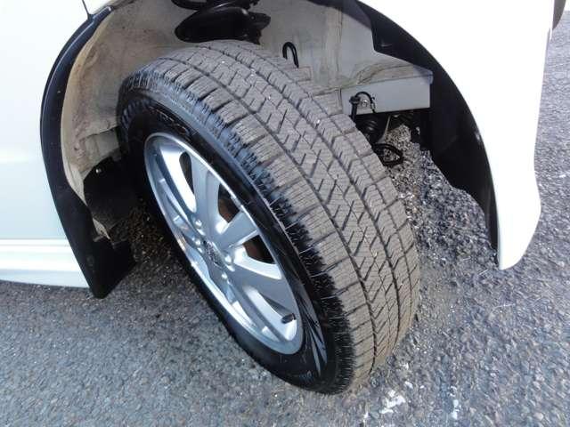 ＮＶ１００クリッパーリオ ６６０　Ｅ　４ＷＤ　標準ルーフ　４ＷＤ　衝突被害軽減ブレーキ　１オーナ　フルタイム４ＷＤ　セキュリティアラーム　インテリキー　オートエアコン　メモリーナビ　点検記録簿　ナビＴＶ　アルミホイール　ＡＢＳ　ワンセグ　キーレス　エアバッグ　Ｗエアバック　パワーウィンド（28枚目）