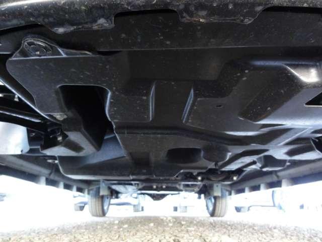 ＮＶ１００クリッパーリオ ６６０　Ｅ　４ＷＤ　標準ルーフ　４ＷＤ　衝突被害軽減ブレーキ　１オーナ　フルタイム４ＷＤ　セキュリティアラーム　インテリキー　オートエアコン　メモリーナビ　点検記録簿　ナビＴＶ　アルミホイール　ＡＢＳ　ワンセグ　キーレス　エアバッグ　Ｗエアバック　パワーウィンド（31枚目）