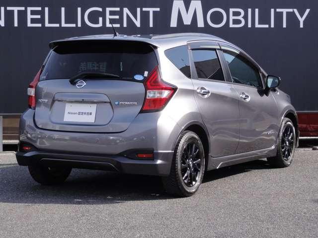 ノート １．２　ｅ－ＰＯＷＥＲ　Ｘ　シーギア　リミテッド　純正ナビ　レーンキープ　記録簿　ＬＥＤヘッド　エアコン　メモリーナビ　ＥＴＣ　エアバッグ　パワーウィンドウ　パワーステアリング　ＡＢＳ　アイドリングストップ　アルミホイール　ドラレコ　ワンオーナー　スマートキー（2枚目）