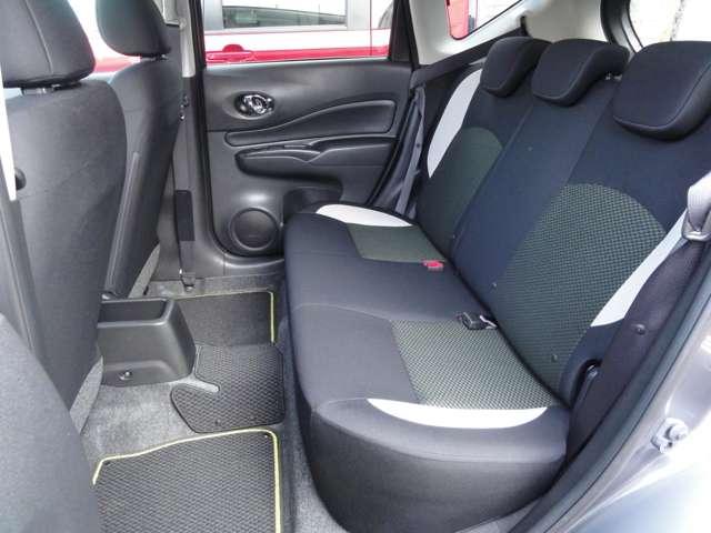 ノート １．２　ｅ－ＰＯＷＥＲ　Ｘ　シーギア　リミテッド　純正ナビ　レーンキープ　記録簿　ＬＥＤヘッド　エアコン　メモリーナビ　ＥＴＣ　エアバッグ　パワーウィンドウ　パワーステアリング　ＡＢＳ　アイドリングストップ　アルミホイール　ドラレコ　ワンオーナー　スマートキー（26枚目）