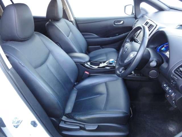 �u���b�N�̖{��V�[�g���������ꂽ�X�|�[�e�B�����Y���A�Â��ł̂т₩�ȋ�ԁB�����قǂ̉����́I�S�n�̂����n���h�����O���d�C�����Ԃ̑���ɂ́A���m�̊y�����������Ă��܂���